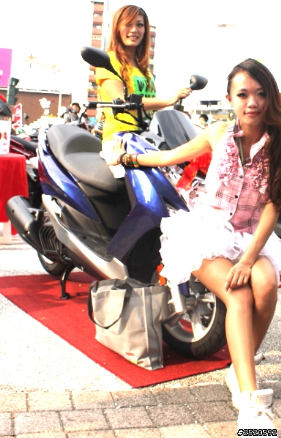 分享9月8日高雄大遠百SMAX會師YAMAHA Revs your heert[屬於各位車主的成果]