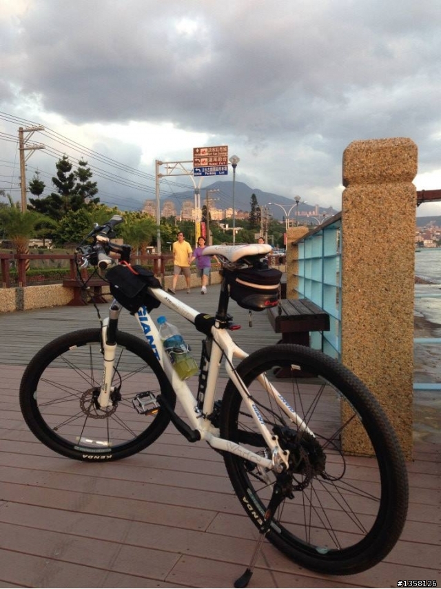 2013-09-28 R1-Biker全員到齊之金山首騎