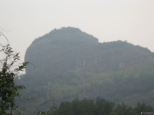 年行萬里 ~ D9 棧穿龍虎崖,筏漂瀘溪河 南昌-鷹潭-龍虎山-正一觀-廬溪河漂流-仙女岩-象鼻山-高空棧道