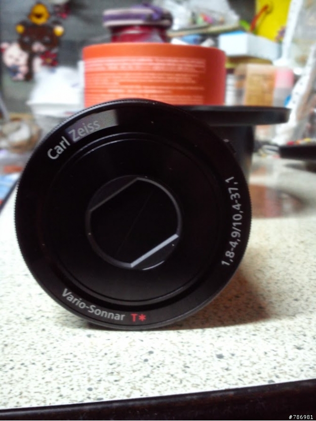 熱呼呼的SONY  QX-100