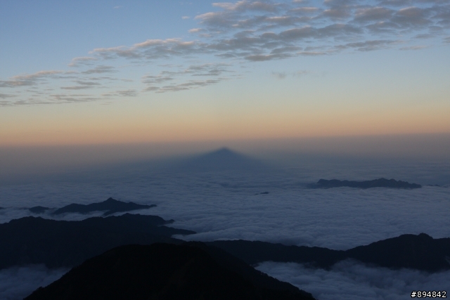 2013年10月19日玉山日出