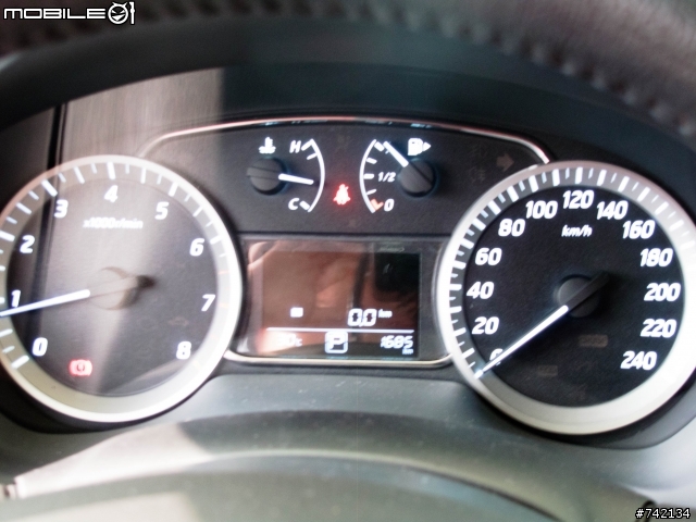SUPER SENTRA 體驗心得---1.0L的省油、3.0L舒適