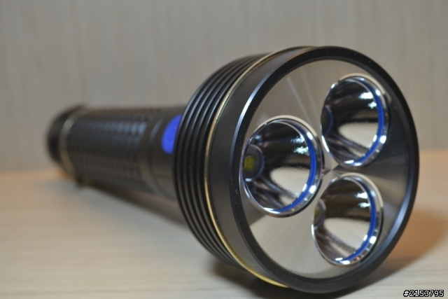 OLIGHT SR96   OLIGHT 家族