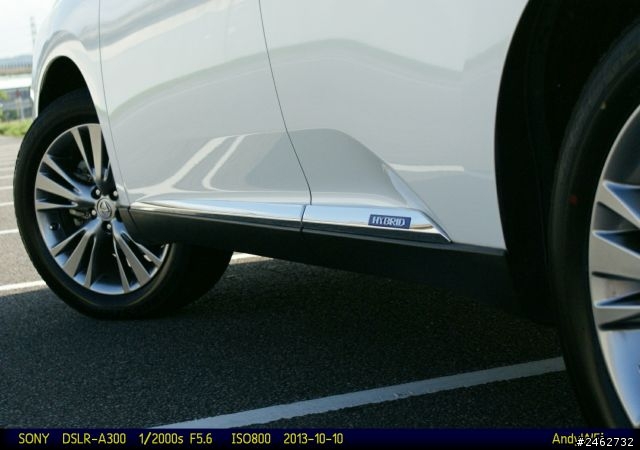 【補開箱】[圖多] 2012 LEXUS RX450h 基隆河濱外拍