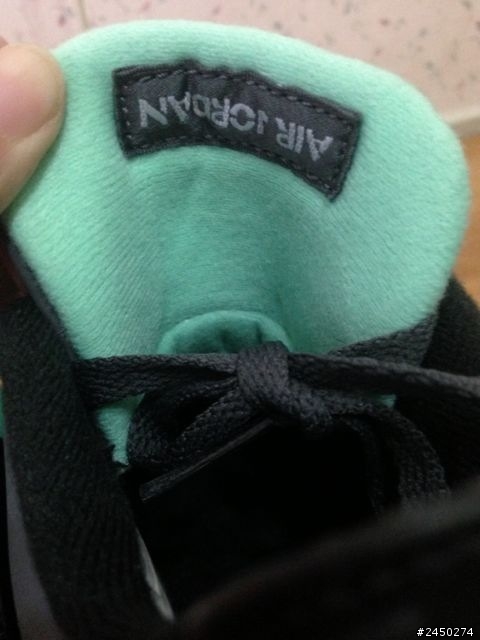 Jordan 4代真假 請高手幫我看