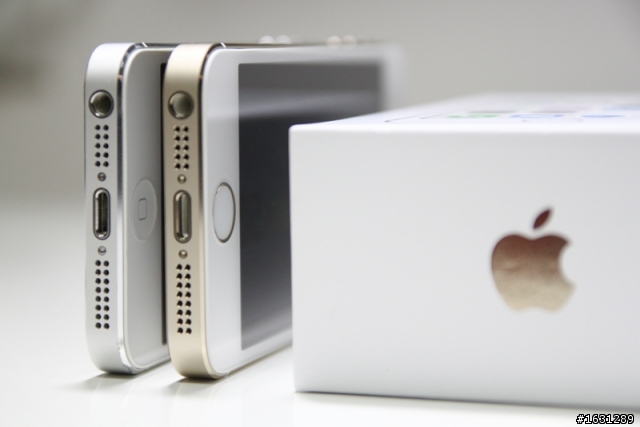 金色 iphone 5S 開箱文&夜拍實測 （圖多）