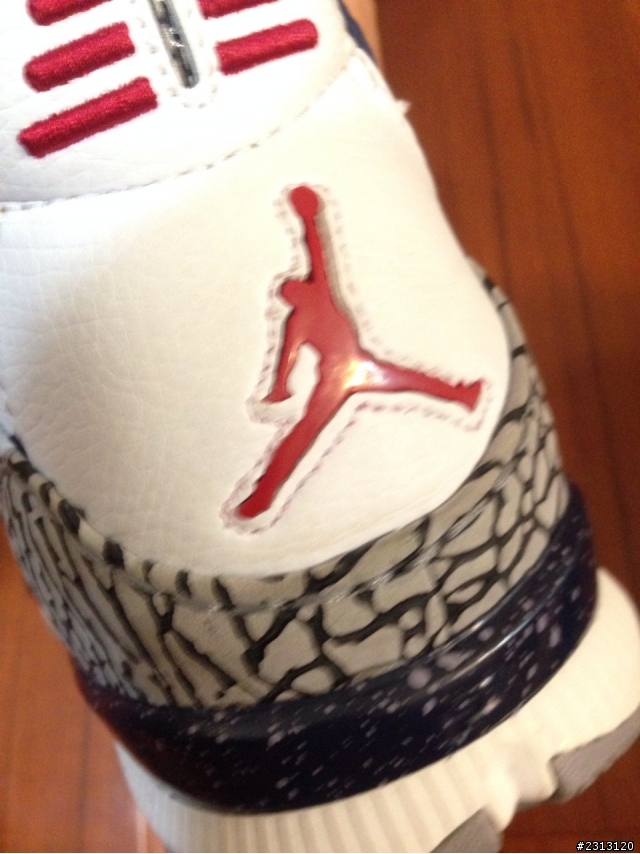 小弟最近收到一雙jordan cp3 想請各位鑑定真偽