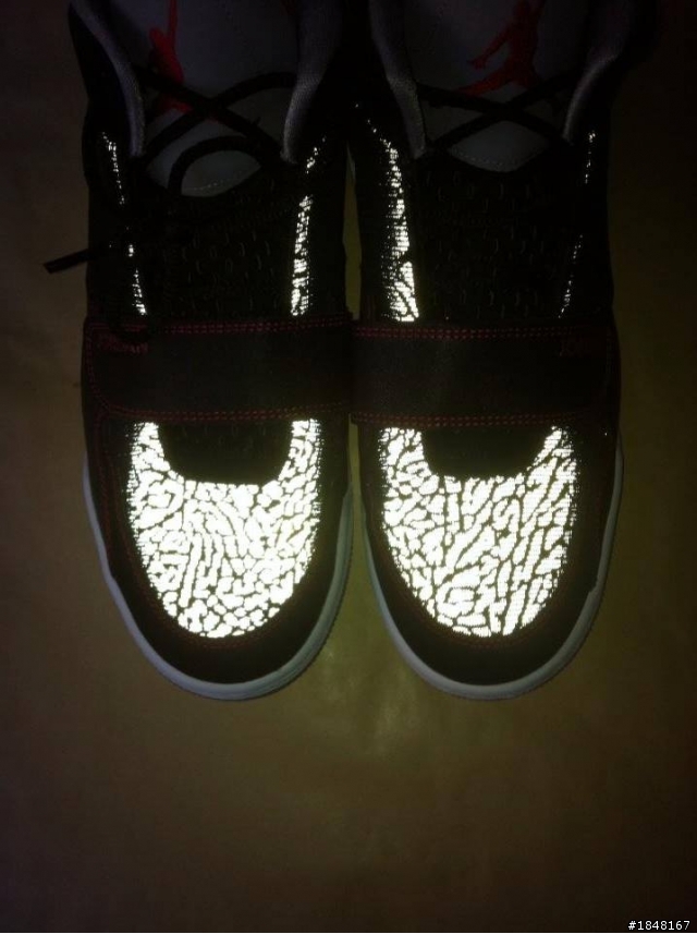 Jordan閃亮開箱 "JORDAN FLTCBLB 90'S"