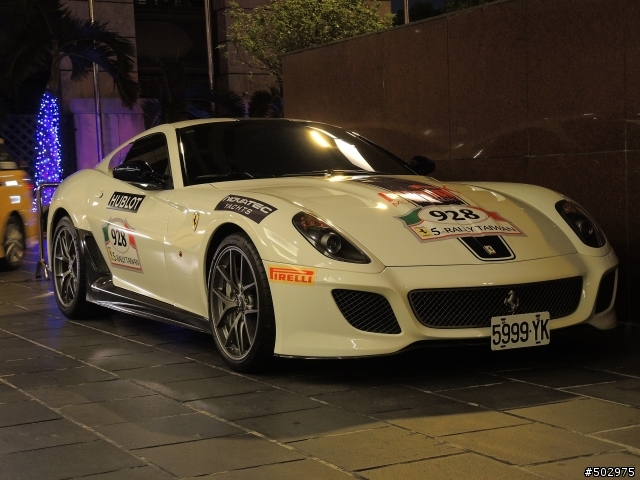 深夜的飯店現場~ (附599 GTO 跟F12 影音