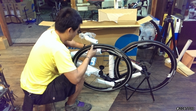 等待已久的TCR  C2 終於開箱囉