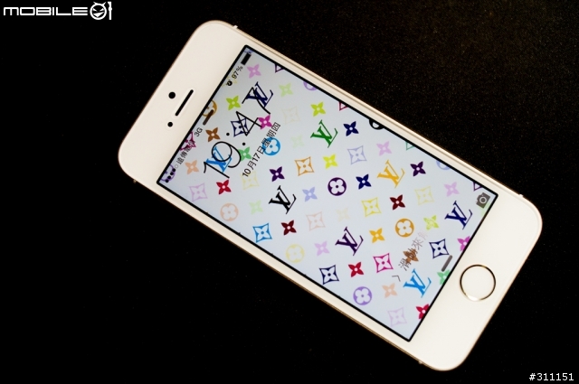 iPhone 5s 64G 金 開箱 (補上邊框照)