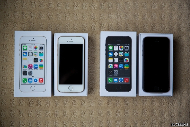 iPhone 5s Gold & Space Grey Unboxing