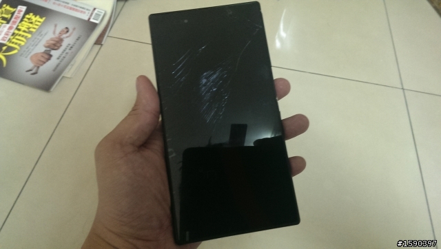 非常弱的HTC One Max悲情開箱文 (新增5天使用心得，更新在最下方)