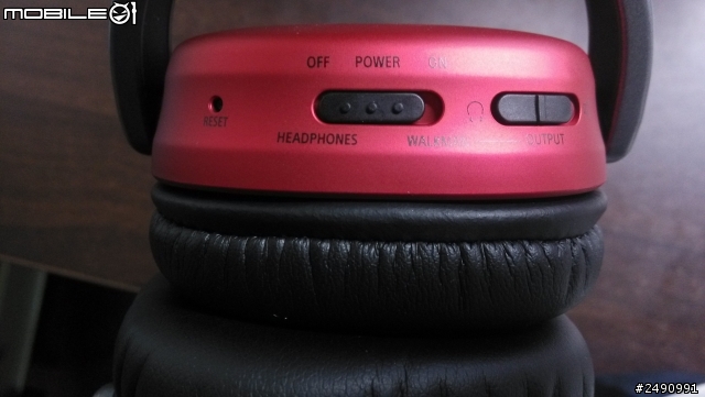 （開箱）SONY NWZ WH-303 紅黑色 超噱頭之無線（？）耳機