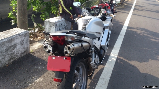 06  VFR800入荷 ~~~