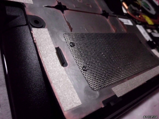 [開箱]Fujitsu LifeBook LH532A-VB322 買了...原來這就是迷夜黑呀?