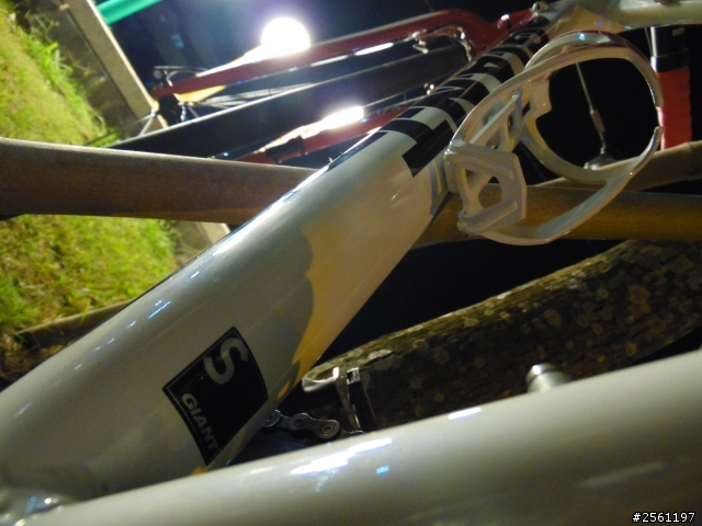 夜拍~    GIANT的車友們~ 進來放上你們的美照吧!!