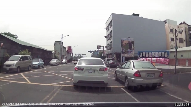 台南市南區UX8506車主，如果有需要，請跟我聯絡....