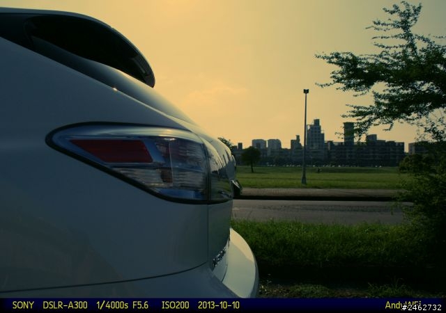 【補開箱】[圖多] 2012 LEXUS RX450h 基隆河濱外拍