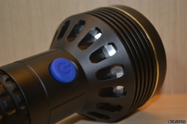 OLIGHT SR96   OLIGHT 家族