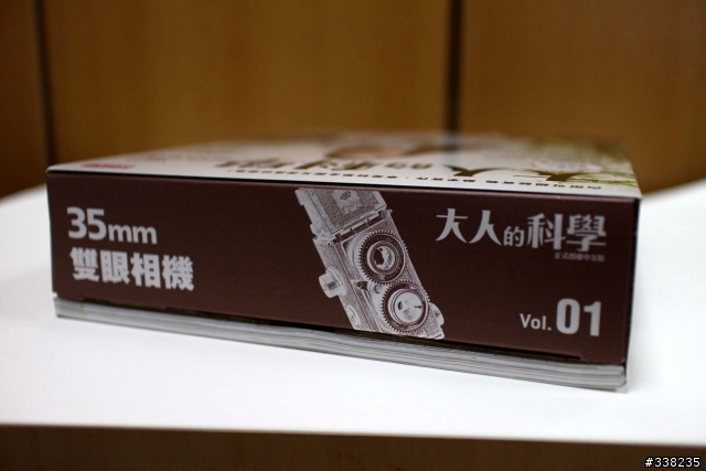 [大人的科學]中文版首發~35mm雙眼相機~開箱分享