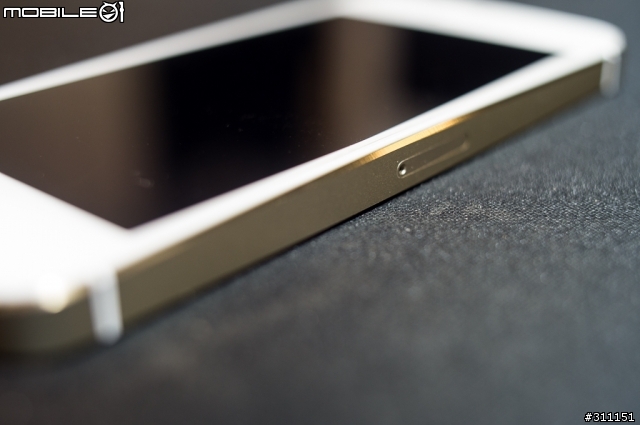 iPhone 5s 64G 金 開箱 (補上邊框照)
