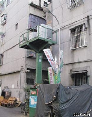 振興醫院旁富貴一路的華廈