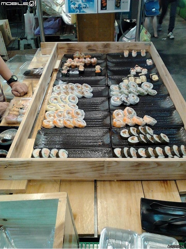 員林鎮~~黃昏市場平價壽司.握壽司.生魚片