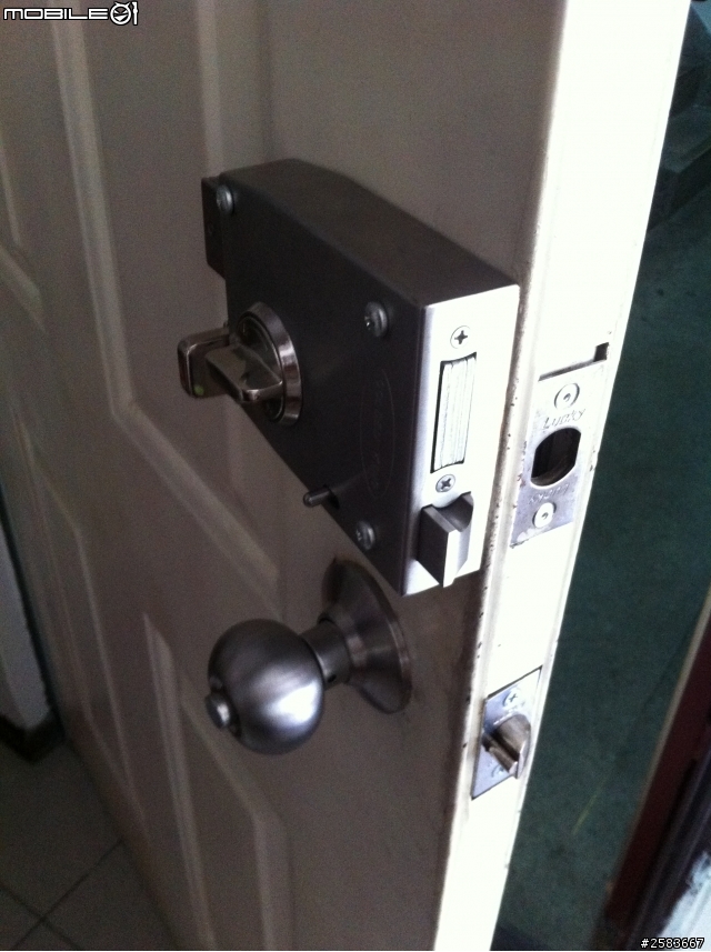 換大門鎖~~金冠 DY-8309  安裝心得