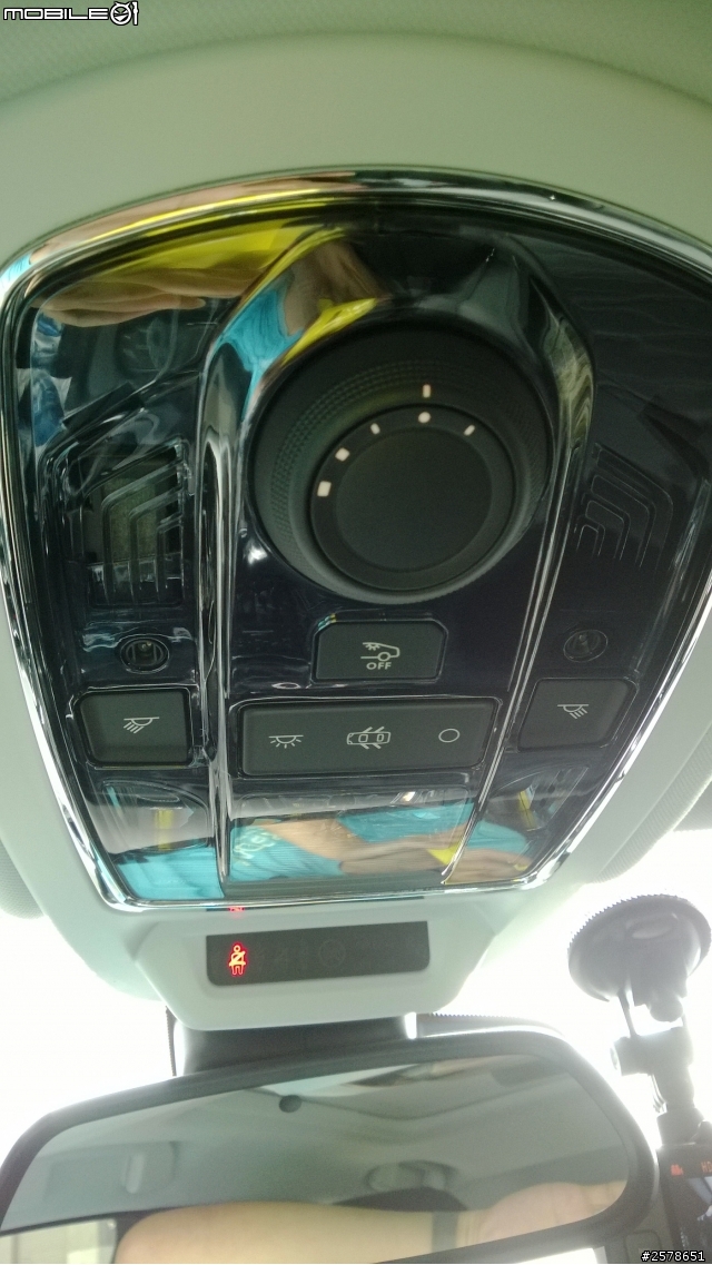 大白獅開箱~508 HDi 2.0L