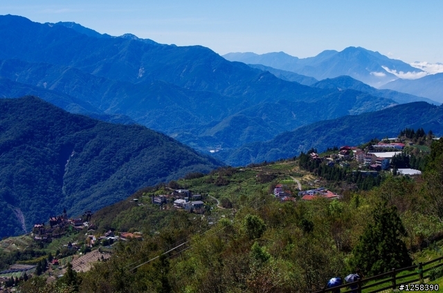 美麗山巒 武嶺+清境(44P)
