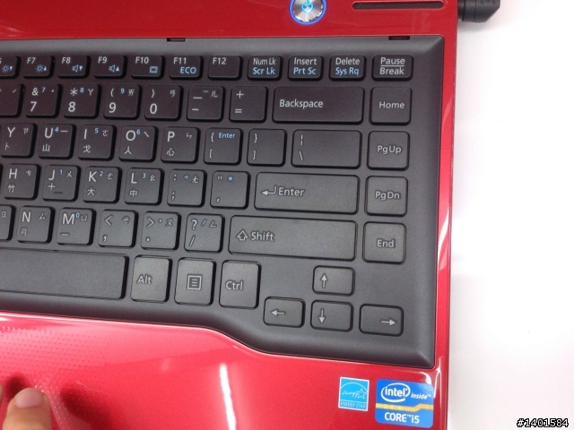 [開箱]Fujitsu LifeBook LH532A-VB322 買了...原來這就是迷夜黑呀?