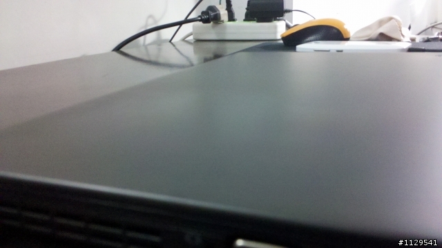 IBM THINKPAD X240S 外殼出問題了，是我手賤，救救命啊