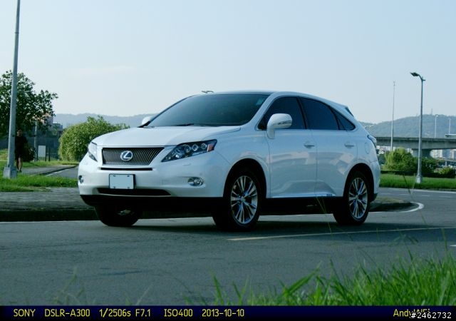 【補開箱】[圖多] 2012 LEXUS RX450h 基隆河濱外拍