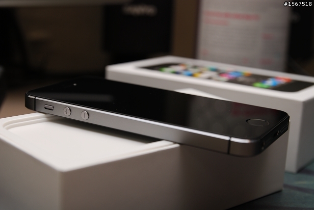 [遍地開花]iPhone5S 太空灰 開箱,加碼 SGP Neo Hybrid EX Slim