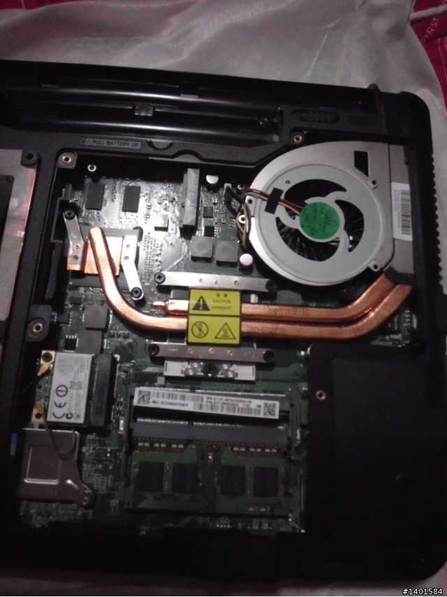[開箱]Fujitsu LifeBook LH532A-VB322 買了...原來這就是迷夜黑呀?