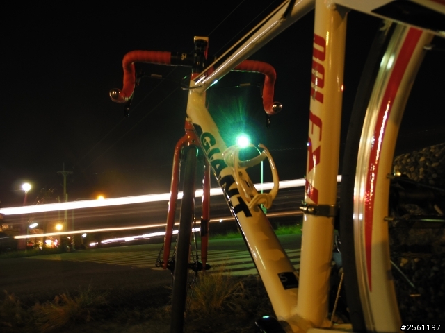 夜拍~    GIANT的車友們~ 進來放上你們的美照吧!!