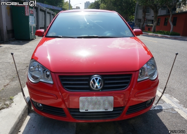 2005 VW Polo 關箱