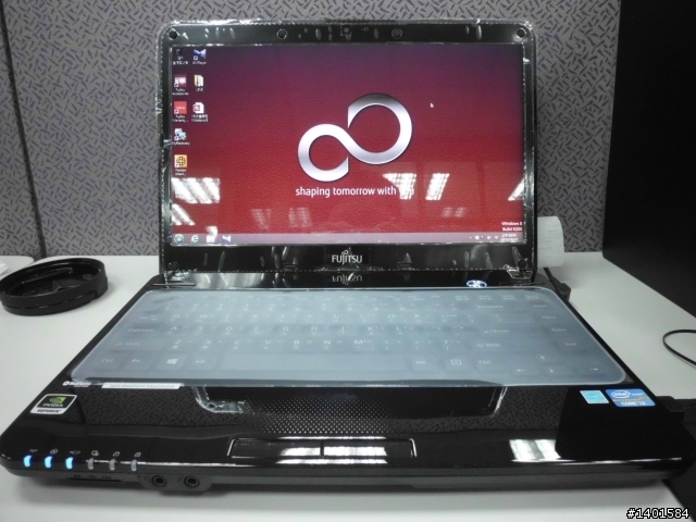 [開箱]Fujitsu LifeBook LH532A-VB322 買了...原來這就是迷夜黑呀?