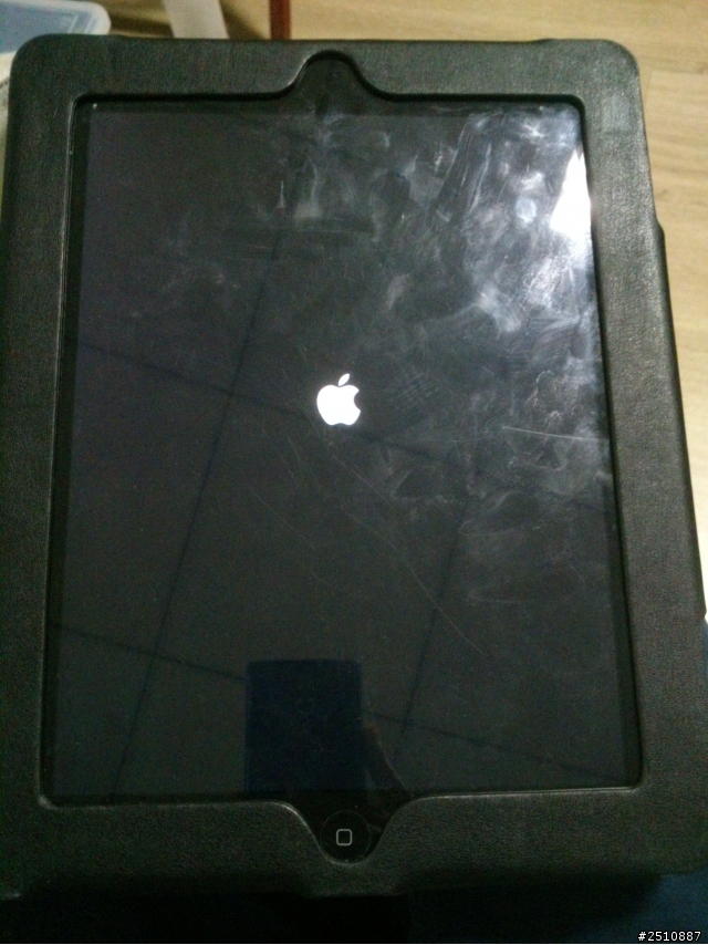 ipad JB後更新便無法開機!!請幫忙~