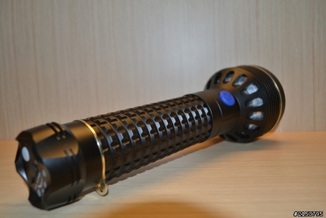 OLIGHT SR96   OLIGHT 家族