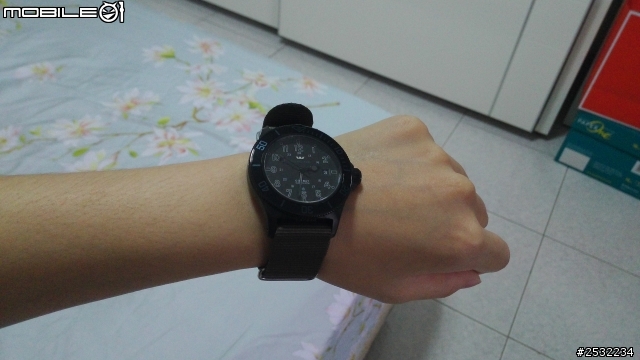 {開箱分享}送老婆大人的生日禮物_冠星GLYCINE COMAT SUB AUTOMATIC STEALTH