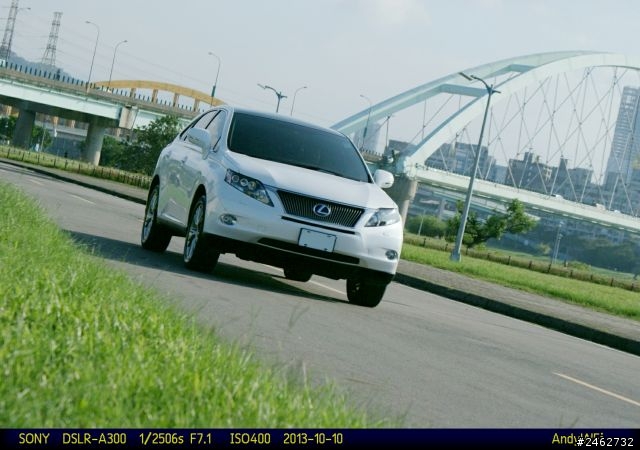 【補開箱】[圖多] 2012 LEXUS RX450h 基隆河濱外拍