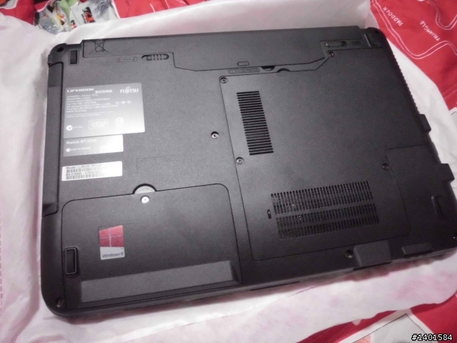 [開箱]Fujitsu LifeBook LH532A-VB322 買了...原來這就是迷夜黑呀?