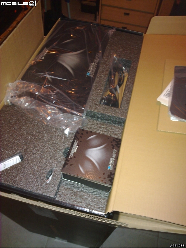 分享我的 DELL  AlienWare AURORA-D3930 到手開箱圖