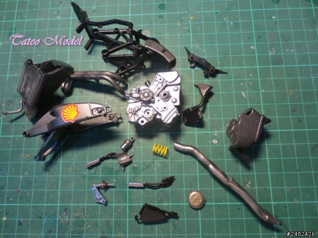 [作品分享] Ducati DESMOSEDICI GP8 Minichamps改造版