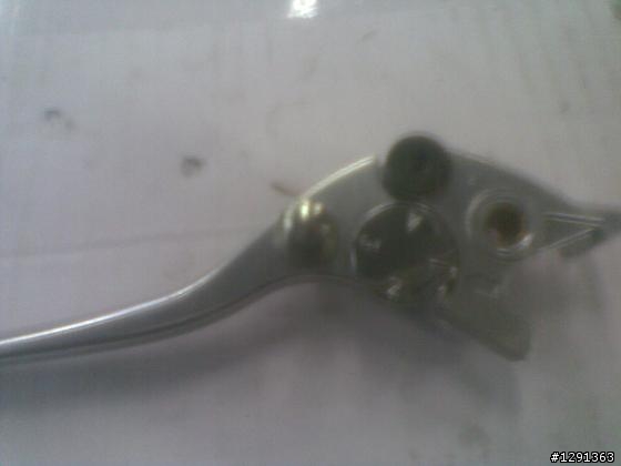 Nikita車系改裝簡易版手煞車功能DIY心得分享