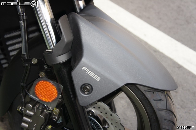 遇見K-XCT300 ABS 消光藍 消光黑 不專業開箱