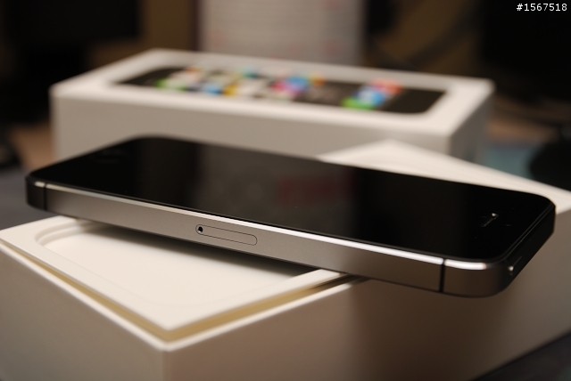 [遍地開花]iPhone5S 太空灰 開箱,加碼 SGP Neo Hybrid EX Slim