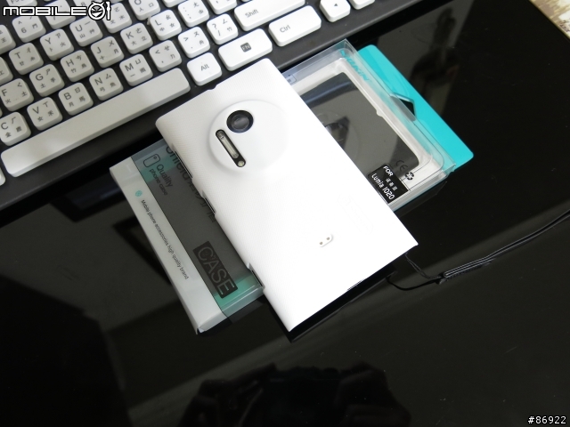 替 Nokia Lumia 1020 穿上新外套